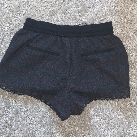 F21 shorts - Picture 2 of 3